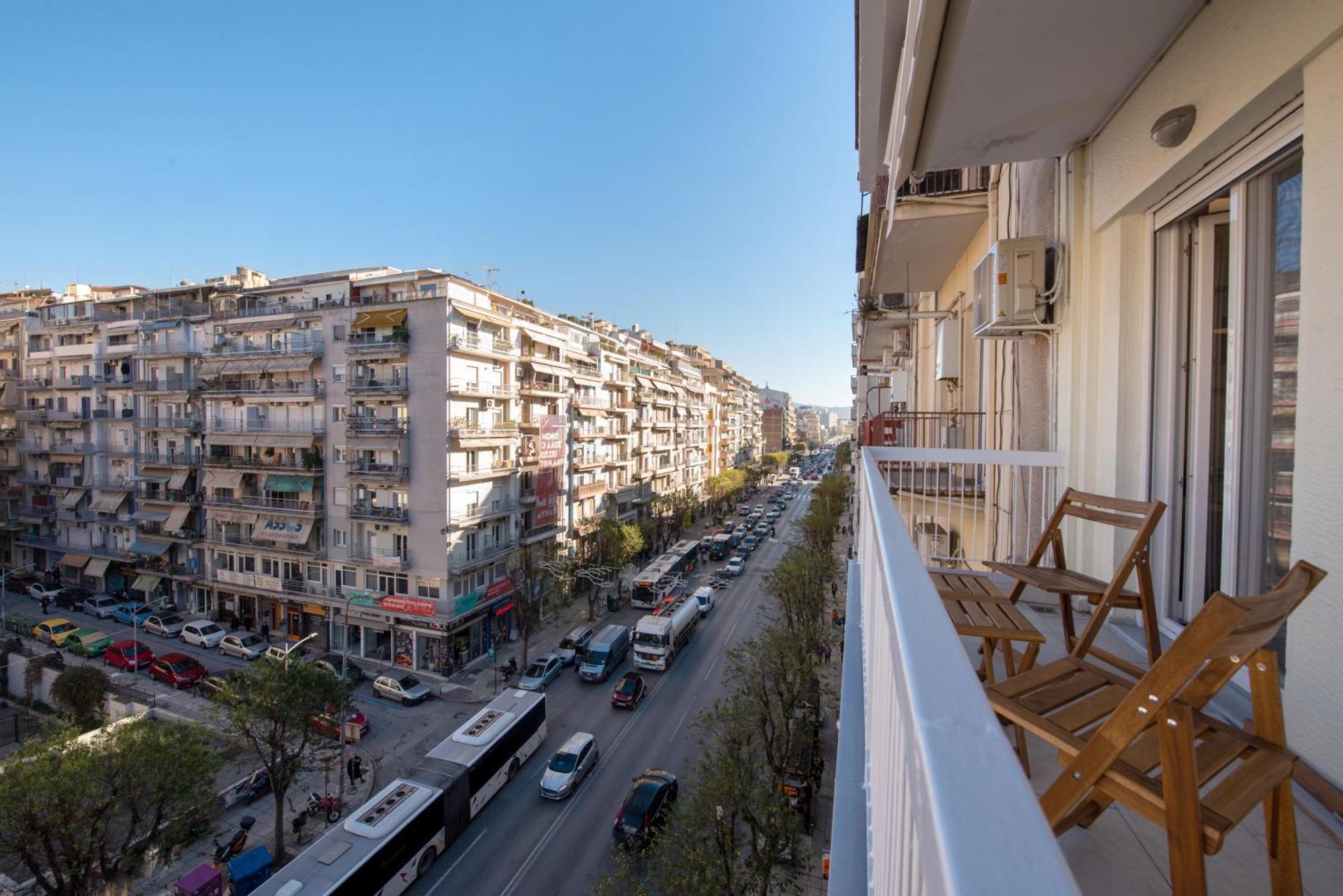 Tinker Bell By Halu! : Colorful Family Apartment Thessaloniki
